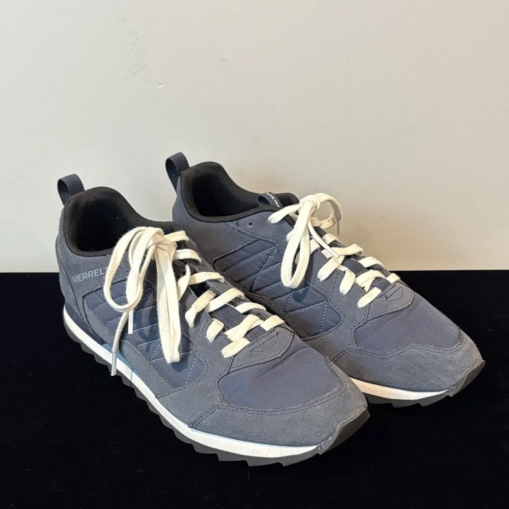 Men’s Merrell Navy Alpine Retro Style Sneakers Size 9
